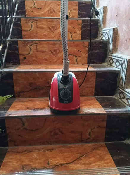 سلام عليكم اغراض مال بيت 
وانواع الفرفوري والتحفيات حله شارع 80 قرب مدرسة زهور بابل الابتدائيه 
***********
