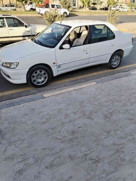 بيجو للبيع موديل٢٠٠٢ رقم بغداد صدامي الشرعي بل موصل السعر ٤٥ وبيها مجال للاستفسارالاتصال ***********
