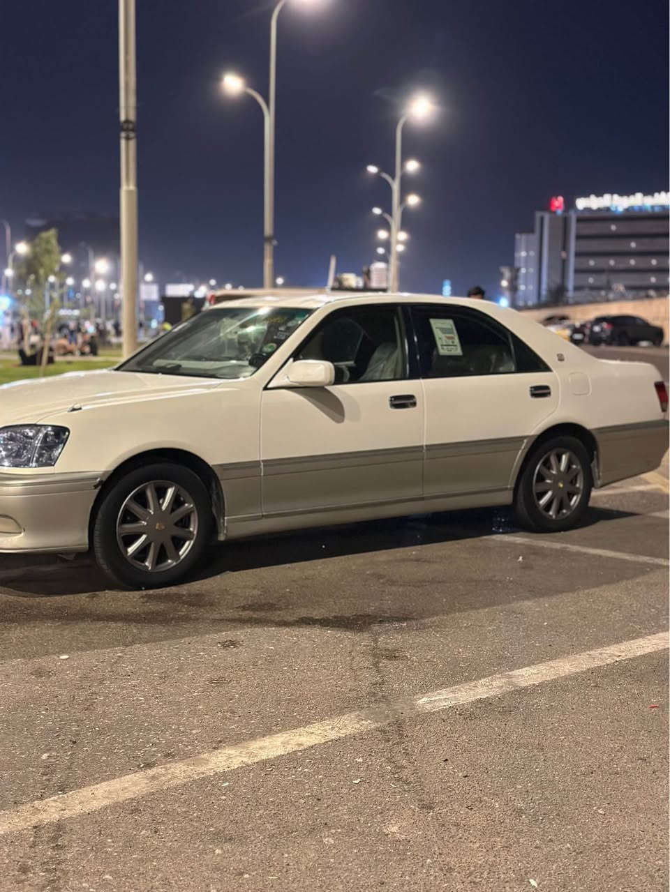 ملكه قرار 115 دكمتين رقم بصره بسمي محرك ديفور الجبير اكفل حتى من التنقيص كفاله كرستال اصل ويل نجمه نفطي اصلي سياره من الامارات انه لا مشتغله تكسي ولا شي على ادينه مال جناي 130 وبيها مجال المكان البصره ***********
*********** البصرة, العراق
