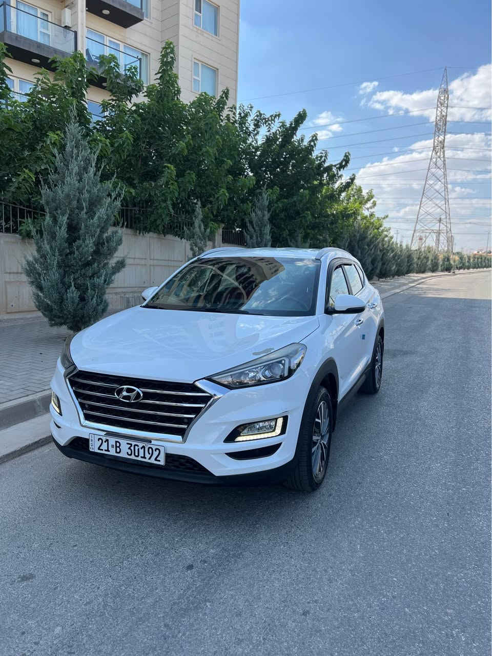 Hyundai Tucson 2020

 خليجى 
لە سفریەوە یەک دەستە
٥٧ هەزار کیلۆمەتری حەقیقی ڕۆشتوە
٢ پەڵە کارتی هەیە
گێڕ و مەکینەی نەکراوەتەوە بە شەرت
مواصفات کۆری دەرەجە یەک  (٢ بەصمە ، ٢ کوشن کارەبا ،وایەرلێس چارج، حاسەی پێش و دوا، ڤۆلیۆم سەر سوکان ، دەسک ستیل ، ئاوێنە ئیشارەت ، کامێرا)

نرخ: ٢٠٥ وەرەقە و مەجالی تێدایە

ژ.م:*********** السليمانية, العراق
