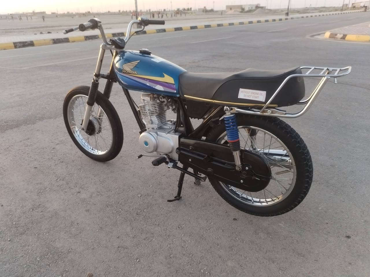 دراجه شاصي 20تعميره 22دراجه نضيفه وراق سكنر سعره 475وبيه مجال بسيط عنوان كوت شبخ سعد ***********
