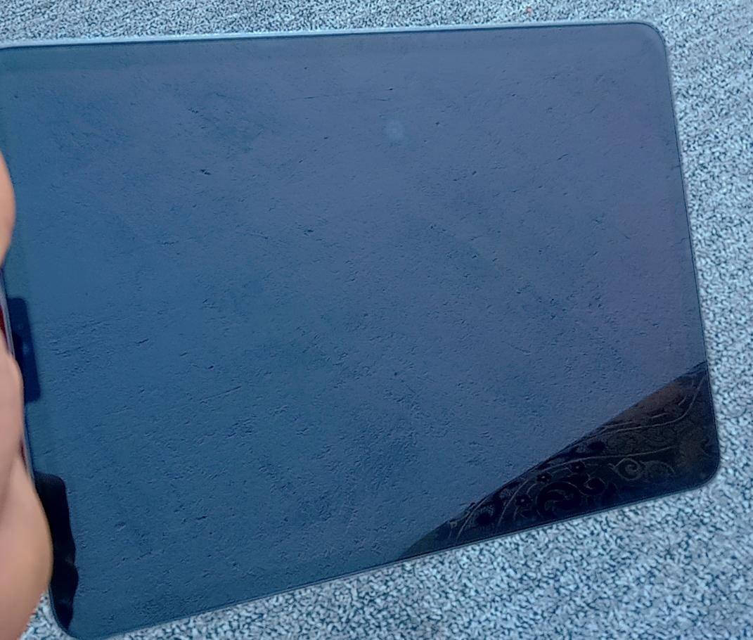 ايباد 11برو ماكس نضافه 90تسعين بالميه
البطاريه 73السعر 650وبي مجال ***********
