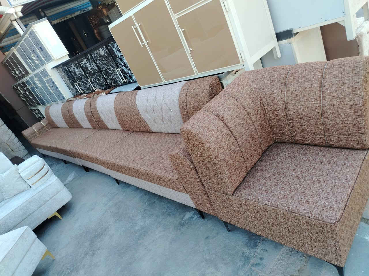سلام عليكم وصول وجبه جديده معرض ومزاد الاخوين الاستفسار ***********

