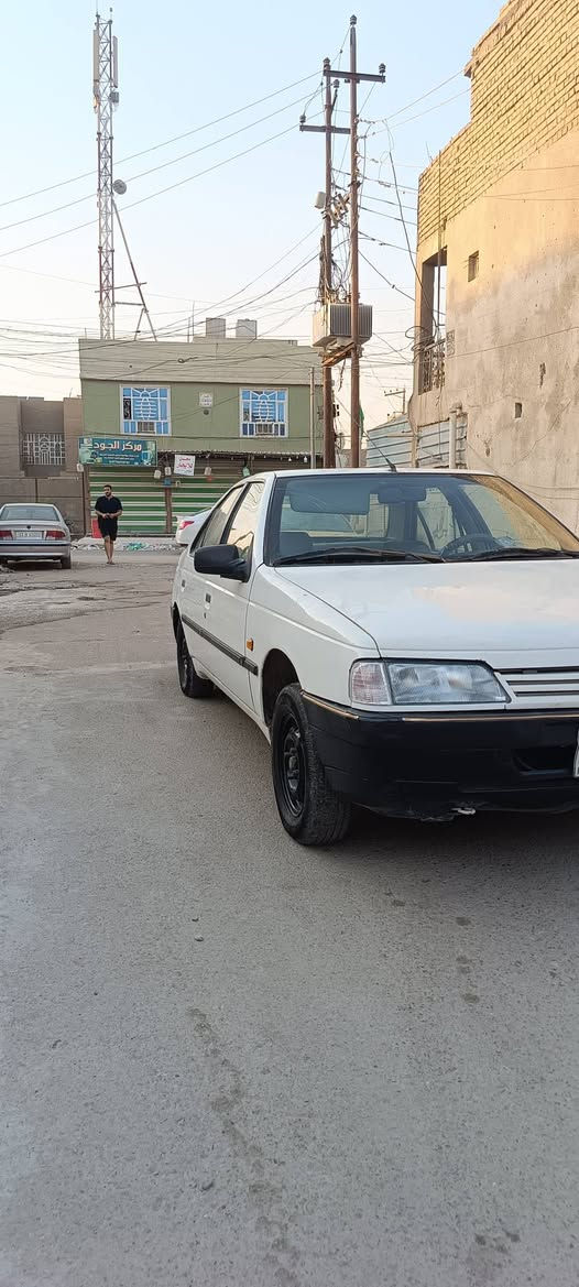 السلام عليكم شباب للبيع بيجو روى 2009 رقم بغداد خصوصي باسمي  شرط التحويل سياره جديده بدون حادث بدون تبديل بدون صبغ كير محرك تبريد كله شغال  تخم تاير  جديد السعر المطلوب31 اوبيه مجال مكاني بغداد للاتصال *********** بيع فقط اعتذر عن المراوس
