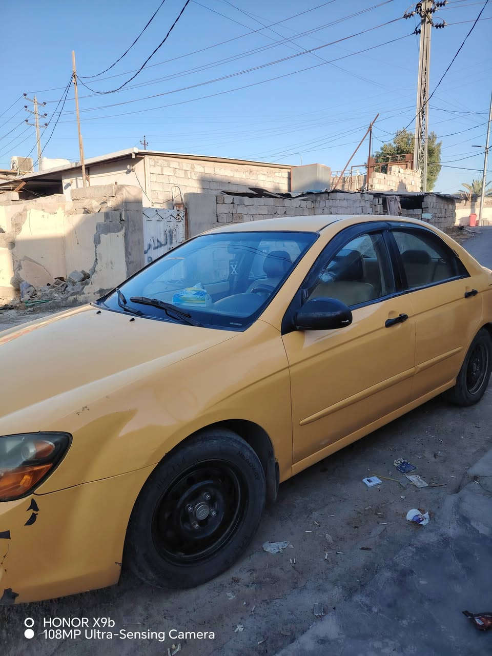 سلام عليكم سيارة سبكتره للبيع سيارة نضيفة ضربه صندوك بس سيارة خير من الله مكينه وكير نضيفات محركهة 2000 تتفئة تبريد كلهة شغاله سعر 75 وبيهة مجال الاستفسار اتصال عل رقم ***********
