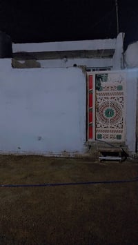 بيت للبيع بشارع يوسف العبيدي مساحه ١٠٠متر تجاوز  بنا حديث السعر ٣٥ است...