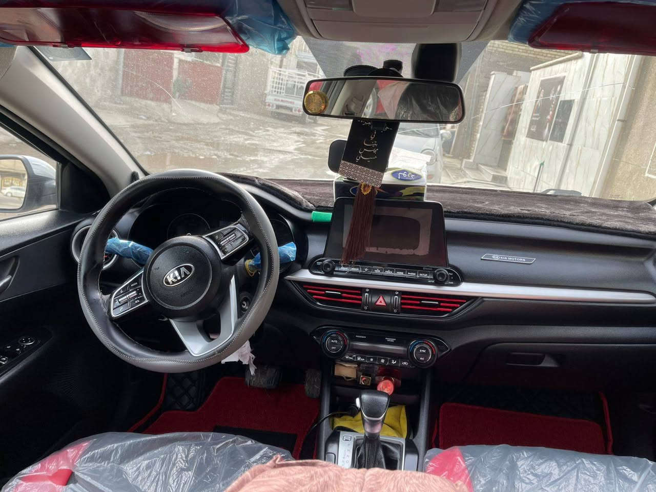 سلام عليكم كيه فورتي 2019
وارد أمريكا حادثة موضح بل صوره
ولون سلفر
محرك 2000 دوش كفاله 
كير مكفول
وسياره بسمي ثاني يوم تحويل

الموصفات

حساسات خلفية واماميه
تحكم استيرن
بيه ثلاث وضعيات قياده
وبيها موصفات هواي 
ويل كب
تخم ترارات جديد
السياره نضيفه وجاهزه
وسعر خاض
رقم الهاتف؛ ***********
