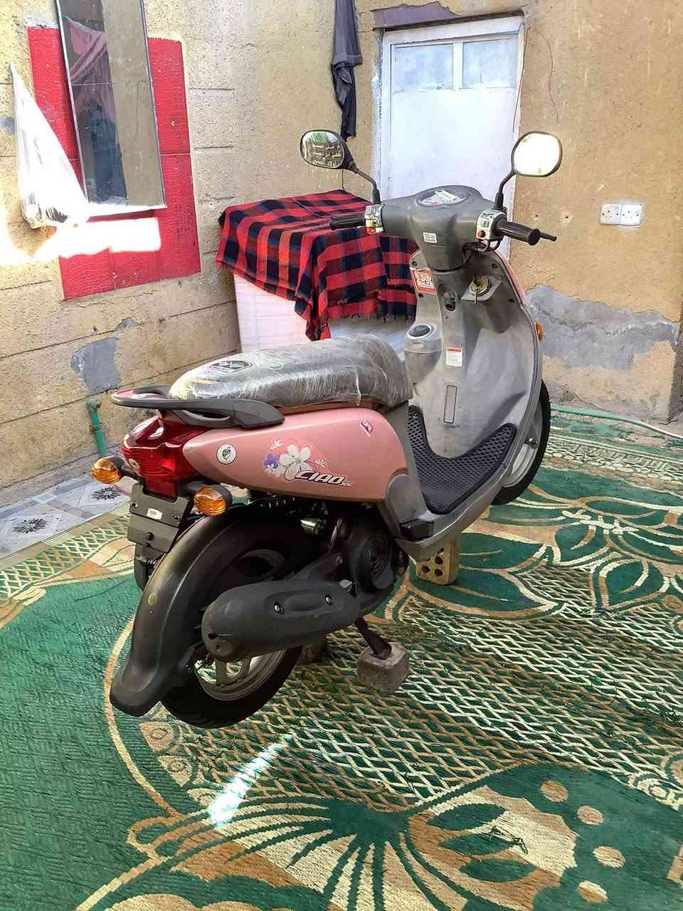 للبيع دراجه نوع فله مكفوله كفاله عامه ختم واحد وي المكينه الدراجه رمبه ماشيه ٢٥ الف اوراقه كامله منفيس الاصلي الشراي يتصل ***********  والرقم بيه واتساب مكاني بغداد
