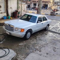 مارسدس ١٩٨٦ • وراد ياباني • مكينة ٣٠٠