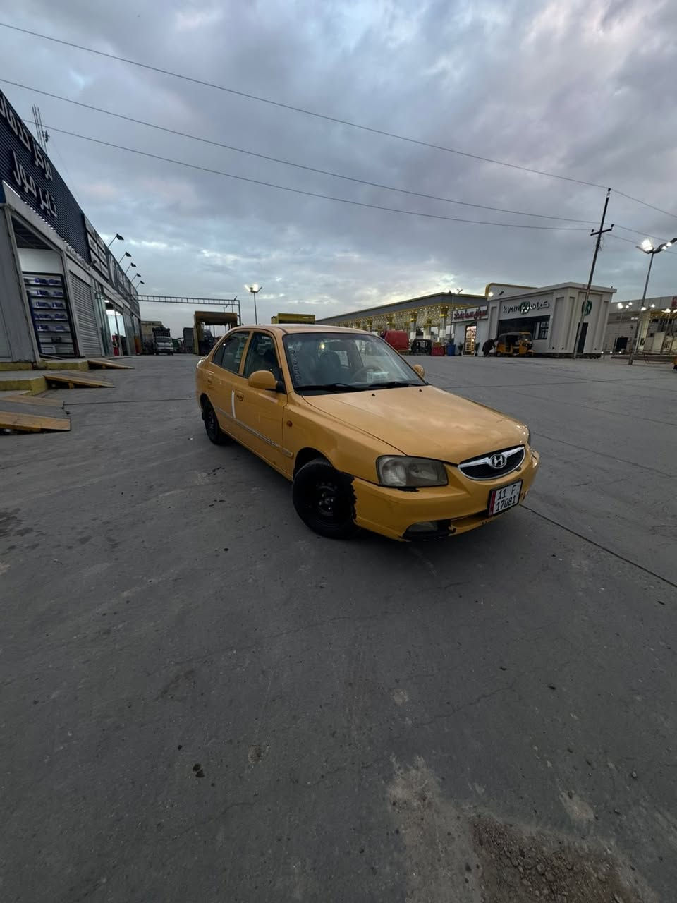 ڤيرنا 2014 للبيع
سياره جاهزه مجهزه للشغل 
السياره بيها بنيد مبدل وقطعتين صبغ السياره حداديه تايرات 
كلها جاهزه السياره باسمي رقم بغداد ومكانها بغداد الشعب 
سعرها :73 وبيها مجال للشراي
الهاتف ☎️ : ***********
