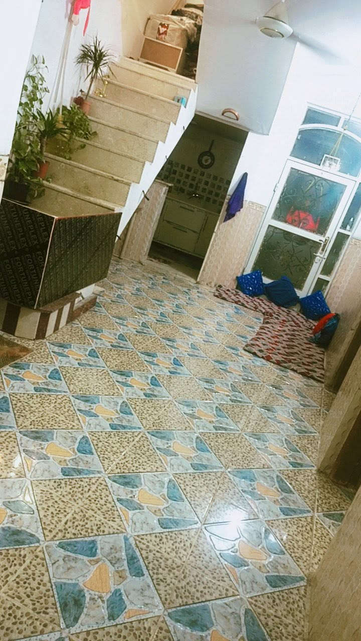 🏡 دار للبيع – سند 25

📍 الموقع: حي المعلمين – حي المرتضى، قرب روضة حيدر الكرار

🔹 المساحة: 100 م²
🔹 البناء: بلوك وسقف مسلح

🏠 يتكون من:

* غرفة نوم
* استقبال
* صالة
* مطبخ
* مجموعة صحيات داخلية وخارجية

📌 موقع هادئ ومناسب للسكن

💰 السعر: على الخاص

📞 للاستفسار: ***********

🏢 مكتب عقار أهالي المسيب
📍 حي المعلمين الثالثة – قرب جامع محمد الجواد
