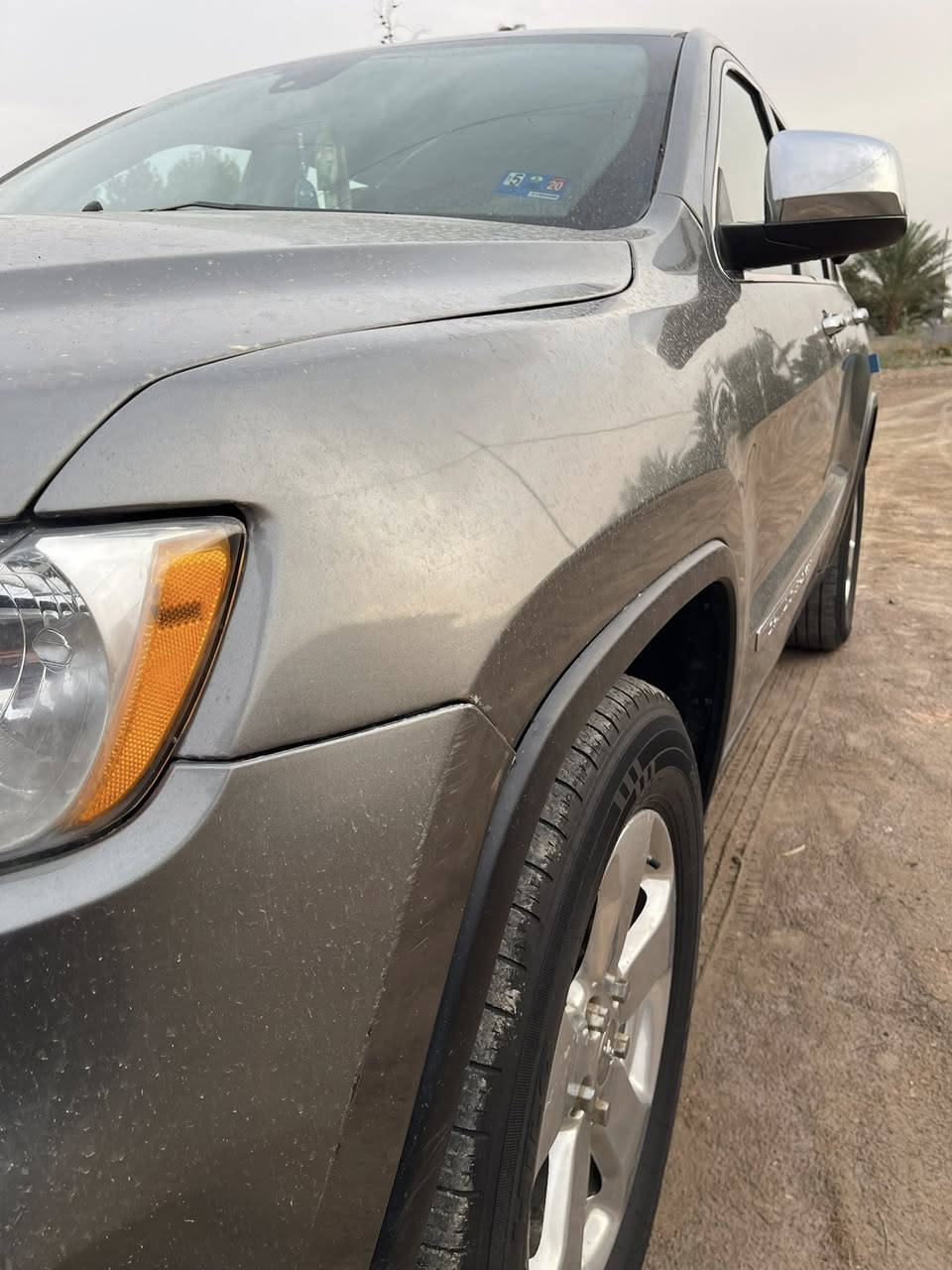 السلام عليكم البيع او مراوس ب 7 راكب جيب ٢٠١٢ سياره حادث جاملاغات وبنيد سونارموجود  محرك كير حداديه تبريد خير من الله *********** السعر150وبيها مجال لشراي
