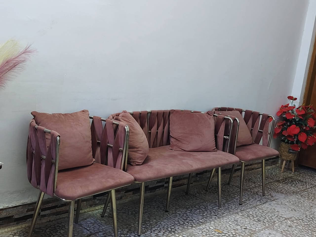 سبلت طن وثلث نظيف جدا شغال فقط القطعة الخارجيه محتركه بواري جدد 3متر الشراي يتفظل خاص جلسة جديده استخدام قليل مع الكوشات


**إذا كنت صاحب هذا الإعلان وتريد حذفه لأي سبب، رجاءا أرسل رسالة إلى الدعم الفني**