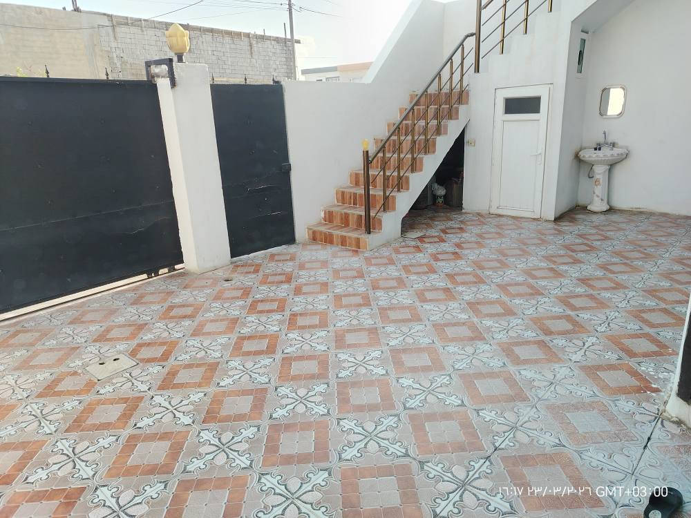 دوو قاتە قاتی دووەم تەنها یەک ژوری کەمترە لەخوارەوە 175م تقريبان
***********
115 مليون مامەڵەشی تیایە كركوك, العراق
