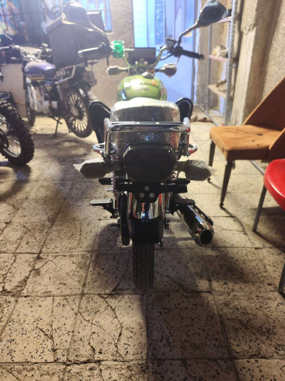سلام عليكم 
دراجه ايراني نوع سونلك موديل 25 محرك 200cc دراجه كفاله عامه ما عدا الويل الخلفي مبدل السعر 850 وبيها مجال حك الجيه للاتصال *********** ما متواجد مازنجر
