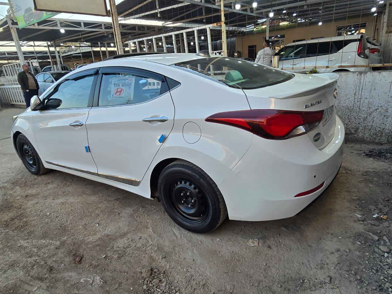 سلام عليكم النترا خليجيه موديل 2014 خليجي رقم بغداد محرك 2000 دوش كير محرك عشركه بيهه جاملغ أمامي
السعر ١١٨
***********
