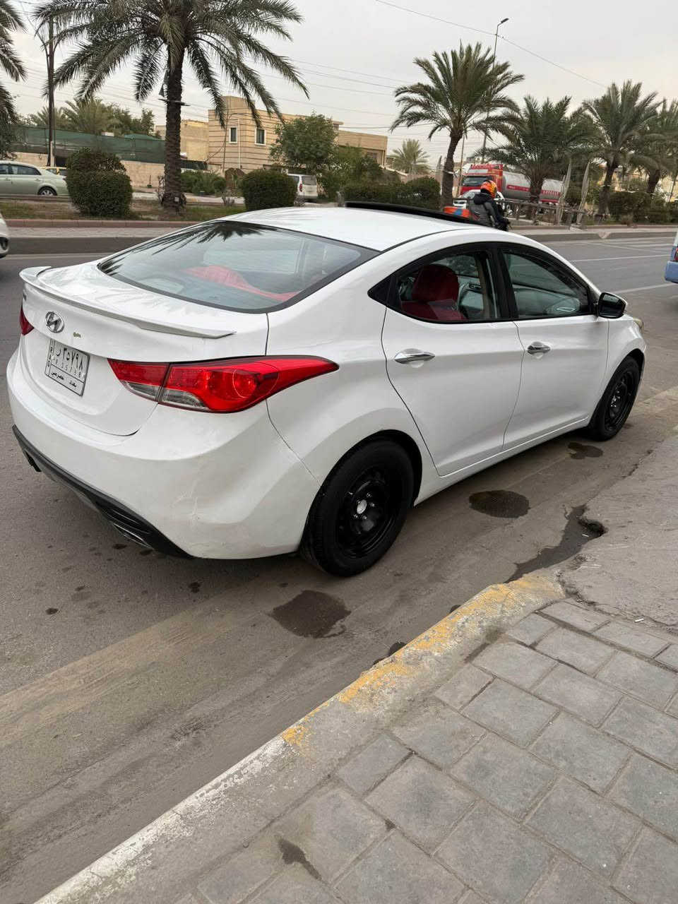 النترا 2014 خليجي 
فول مواصفات 1/1 
مكينه1800
فتحتة سقف شاشه وكامره جاهزه من كلشي 
بيها صبغ جاملغ خلفي فقط
السعر 118$
بغداد / البنوك
*********** بغداد, العراق
