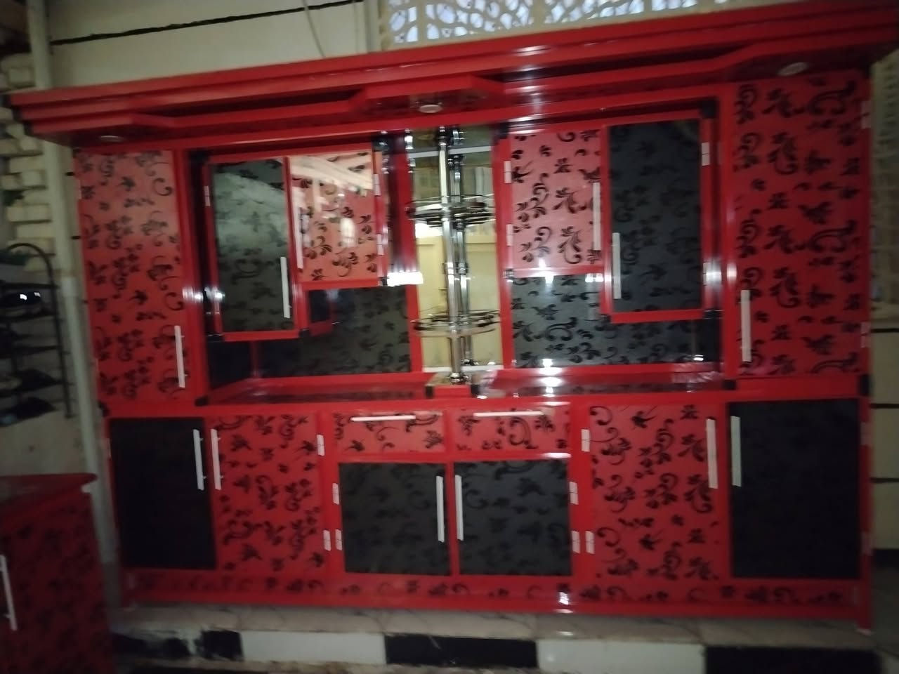 كونتر ٣متار وسنكي متر ونص جديد شراي ينتصل عله رقم *********** بي واساب واخاص دوانيه واجاوب تعليقات
