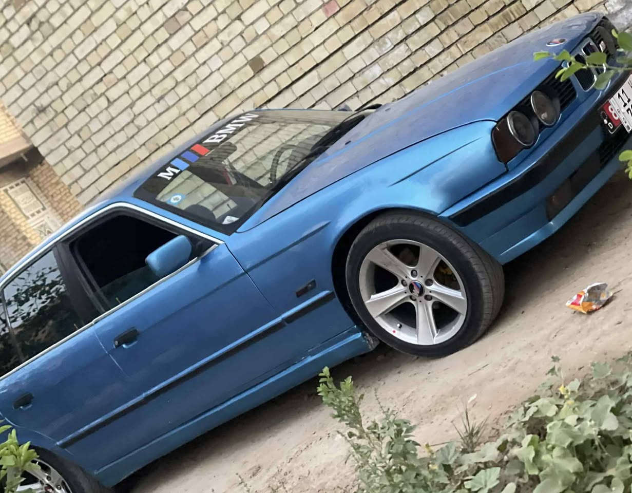 للبيع
بي ام 525 مسكر عدله تبريد شغال كهربائيات شغاله

السعر 65 وبيه مجال قليل مكاني بابل الطليعه
رقم التلفون ***********
