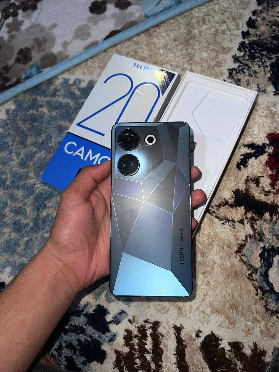 مبايل تكنو كامون ٢٠ برو نضافه فول ما بدل بي اي شي مستخدم شي قليل للبيع او مراوس موطور***********
