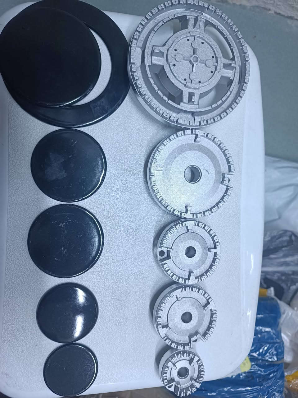 شباب قطع غيار طباخ موشحات بالصور 
السعر 30


**إذا كنت صاحب هذا الإعلان وتريد حذفه لأي سبب، رجاءا أرسل رسالة إلى الدعم الفني**