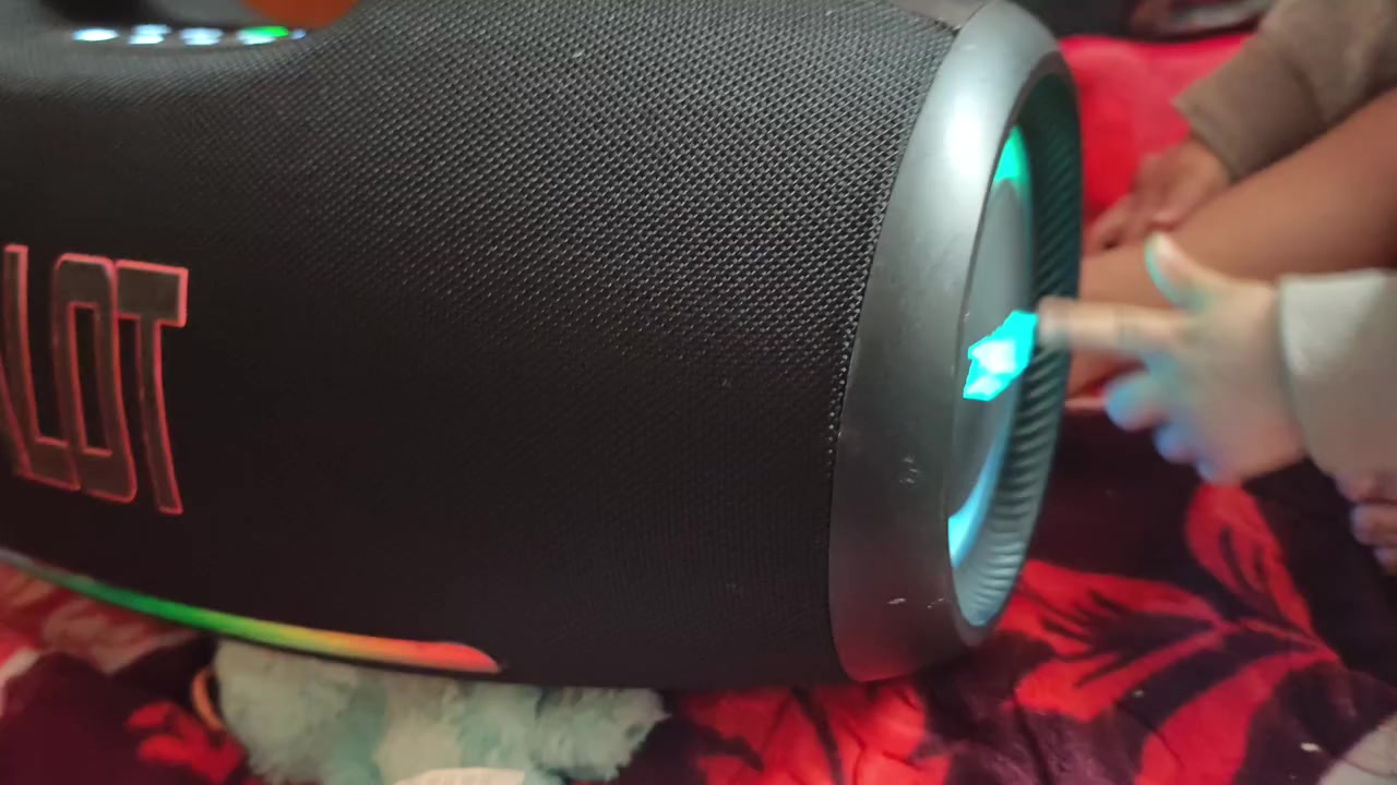 زيلوت اس89 سبيكر كلش نضيف 250واط مراوس بسبسكر او سماعه جيبي ال متنزل جوه ال200واط وهم شي اكو توصيل بغداد الحسينيه


**إذا كنت صاحب هذا الإعلان وتريد حذفه لأي سبب، رجاءا أرسل رسالة إلى الدعم الفني**