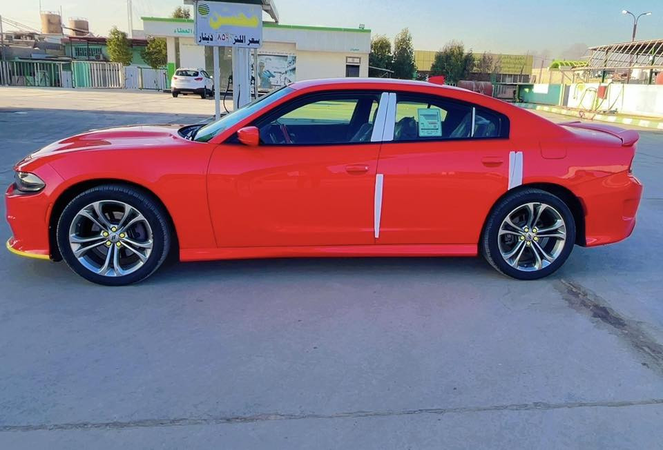 السلام عليكم رمضان كريم
اليدور جديد وقطعه نادره وحادث خفيف بدون ايرباك بدون دواخل بدون تبديل بدون فتح 

موديل 19 اصل 

جارجر جيتي اصل لون برتقالي ناري مييز بدون شخوط بدون بارد بدون طخات جديده كلش ع وضع الشركه تو يل وارد امريكي رقم بغداد بسمنه 

شراي يتصل صور الحادث بالمنشور مابيه غير حادثه مواصفات الجيتي معروفه 

*********** مكاني بالقاسم ع 

مكلف بالنشر
