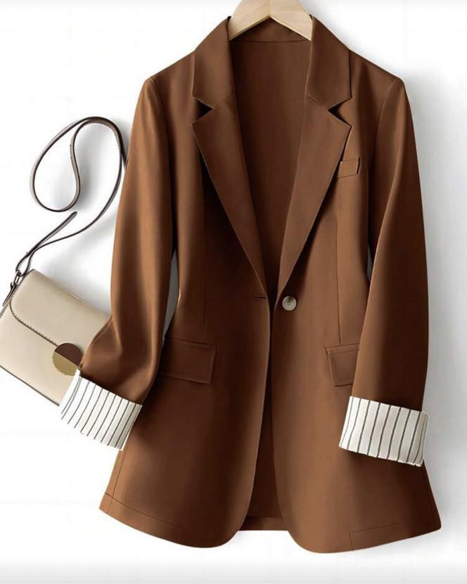 اطلالة مميزة وانيقة
تخيلي نفسك لابسته… ✨
طالعة من البيت بكل ثقة، لوكك مرتب وناعم بدون ما تتعبين بالتنسيق 😍

مرات تلبسيه ويه جينز وتيشرت بسيط
ومرات تخليه فوق طقم رسمي ويصير اللوك أفخم 👌

تفصيله يخلي جسمك يطلع مرتب وأنيق
وكل اللي يشوفك يسأل: منين هذا البليزر؟ 🔥

هذا مو مجرد بليزر…
هذا إحساس ثقة وأناقة بكل خطوة تمشينها 🤍
كل القياسات متوفرة والوان الموسم 
✨ الكمية محدودة
📩 احجزيه هسه قبل ما يخلص

للحجز مراسلتنا

#عطورات #مشاهير #بليزر #بليزر_نسائي #بليزرات_انستقرام #جاكيت #جاكيت_رسمي #جاكيتات #جاكيتات_رسميه #مشاهير_العراق #مشاهير #مشاهير_الانستقرام #مشاهير_العرب #ملابس #ملابس_بنات #ملابس_محجبات #ملابس_نسائيه #sheinofficial #shein #sheincurve


**إذا كنت صاحب هذا الإعلان وتريد حذفه لأي سبب، رجاءا أرسل رسالة إلى الدعم الفني**