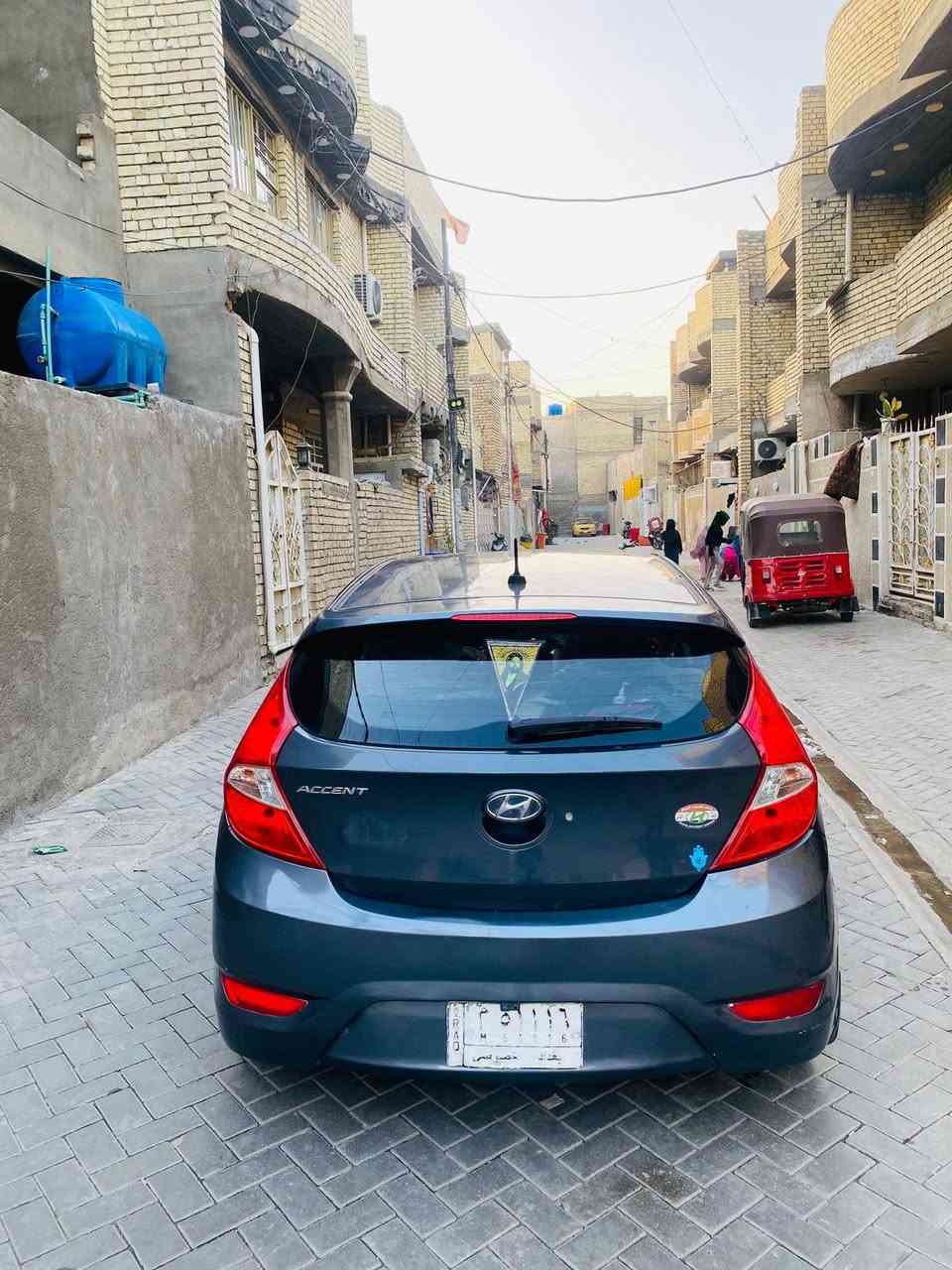 سلام عليكم اكسنت هاج باك موديل 12 سياره وارد امريكي حادثه بنيد وجملغ وباب وبل عراق باب وجاملغ صبغ اثر طخات سياره جديده مال جناي تخم تاير سياره خير من لله سياره احله من الصور ***********
