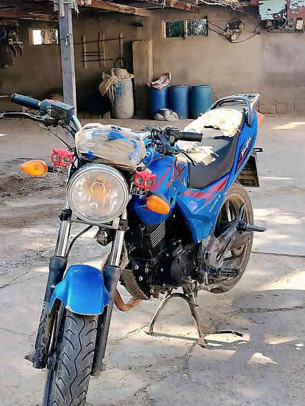 السلام عليكم ورحمة الله وبركاته 

دراجة دايوان باندا موديل 2021 دراجة مكفولة المحرك برغي ما مفتوح تايرات جديدة لايت زنون 
وباقي التفاصيل والسعر ع الخاص 
رقم الهاتف ‏‪***********‬‏ 
المكان / واسط / شيخ سعد
