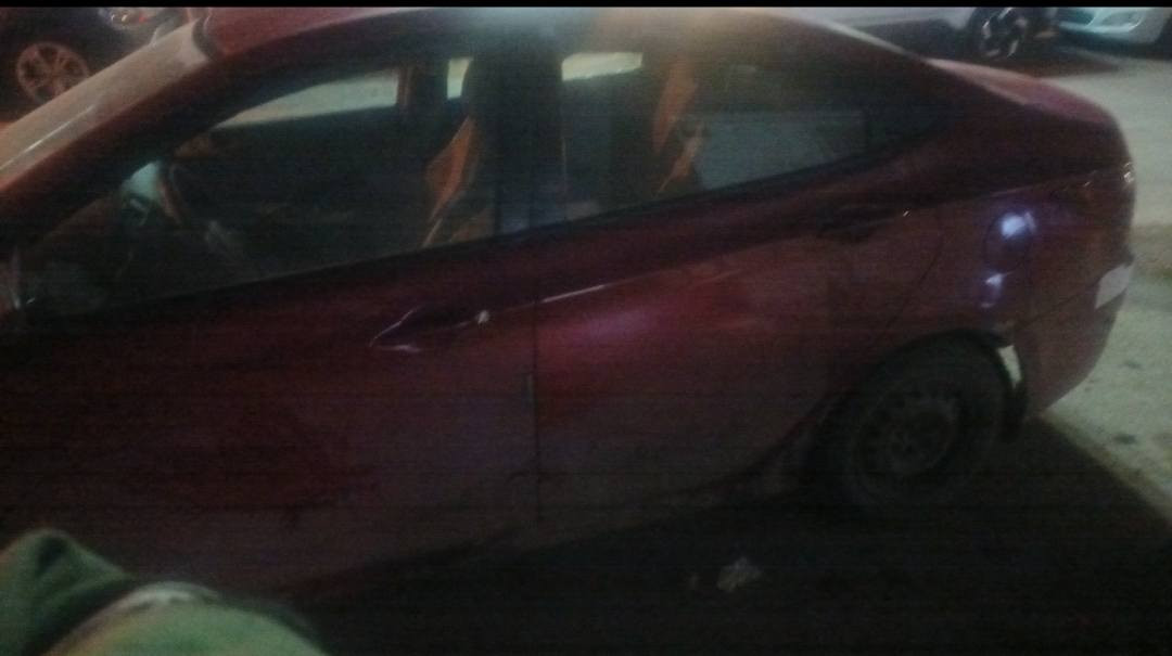 اكسنت 2012 مجفيه للبيع السياره مكينه تخبل شوي يرادلهه ترتيبات خارجيه دوشمه ادامه لأن تاركهه شوي بس سياره مكينه فول ماتوكفك ابد من اخذتهه لحد الأن الله شاهد مامبدل الهه بس فيتبام كير عادي + اوتماتيك تبريد تدفئه كله شغال ترتيبات خارجيه يرادلهه فقط اما كمكينه راسك بارد السعر 48 طايحه 8 مال غرامات + تبقه مطلوبه لابو المعرض 19 ورقه كل شهر 3 ورقات تنطي يعني سعر الكلي 59 يصير 40 الي 19 لابو المعرض تفاصيل اكثر *********** واتساب
