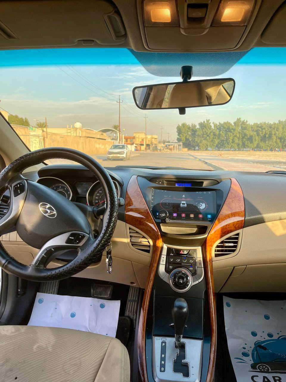 🚗 للبيع هيونداي النترا 2013 – فئة GLS (فول مواصفات)
الموديل: 2013
حجم المحرك: 1600 
ناقل الحركة: أوتوماتيك
الوقود: بنزين – اقتصادي جداً

محرك 1600 
⭐ المواصفات:
✔️ فول مواصفات
✔️ تكييف ممتاز
✔️ زجاج كهرباء
✔️ مرايا كهرباء
✔️ نظام ABS
✔️ تحكم بالمقود
 الحالة:
✅ السيارة نظيفة جداً
✅ استخدام شخصي
✅ كلشي شغال
✅ ما تحتاج أي مصروف
للتواصل على الرقم
***********
