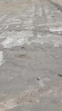 تلاثه قطع لبيع كل وحده 200متر سعر لوحده 10 العنوان حي الجوادين نزله ثا...