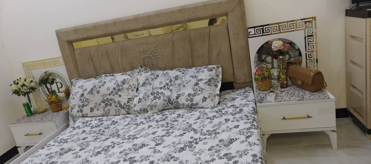 غرفه تركيا مستخدمه للبيع
توصل عل رقم ***********
متوفر خاص

