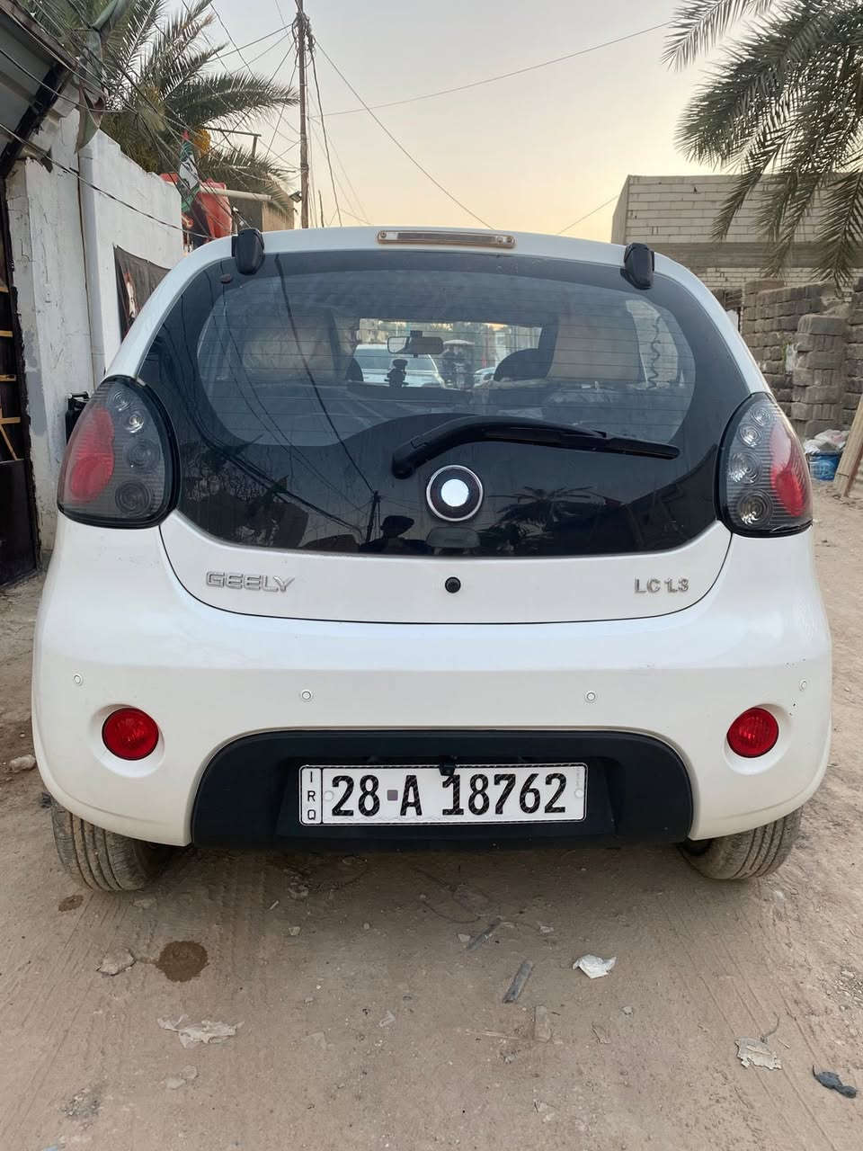 باندا ٢٠١٣ للبيع رقم نجف هزه جديده بيها رشات صبغ اثر دحجات بدون داخل السعر ٤٠ وبيها مجال قليل 
للاستفسار ‭  ٠٧٨٣ ٤٩٦ ٦٧٦٠‬
