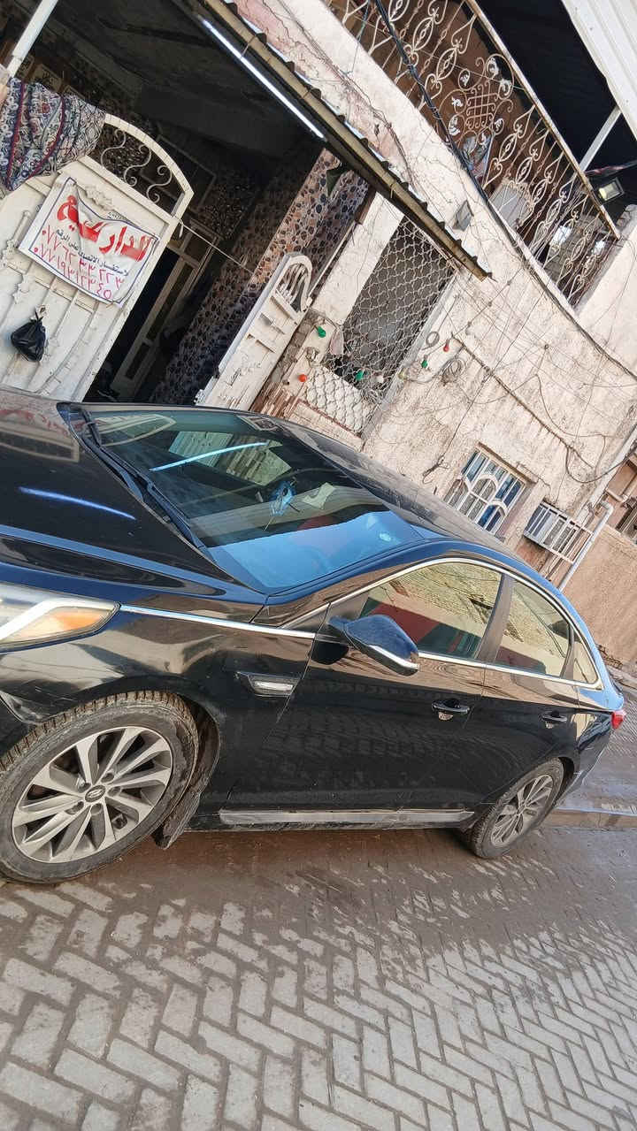 سوناتا 2016 للمراوس فقط سبورت نص مواصفات كشنات كهرباء جلد تحكمات ستيرن شاشة كبيرة كامرة اشاير بالمري محرك 2400 gdi رقم سليمانية دولي الجديد تريد وكالة او تحويل بل يعجبك سيارة جديدة بيها صبغ قطعتين فقط بدون دواخل لغود شواصي مكفولات محرك كير مكفولات تخم تاير مراوس فقط هذا رقمي *********** تريد اتصل وبي واتساب مفتوح مكاني بغداد
