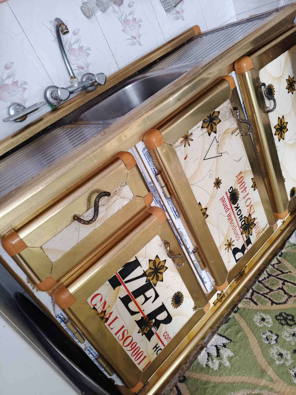 غراض بيت البيع الكاونتر ٤٥٠الطباخ ١٥٠ الثلاجه ١٣٠ العنوان الديوانيه السنيه انتصال على رقم بي واتساب ***********
