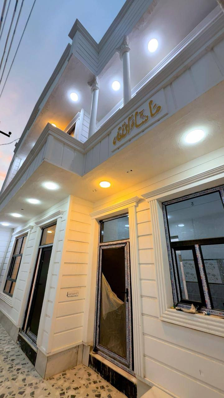 دار للبيع ١١٠ م مربع على شارع الثالثة الرئيسي
١٠ × ١١ طابقين ٣ غرف ، إستقبال ، مطبخ
مناور ، دورات مياه داخل خارج 
واجة البيت ملكي فوم تركي والداخل بورك
بناء حديث جاهز للسكن 
خدمات كامله ماء مجاري تبليط كهرباء 
نوع العقار طابو زراعي سند ٢٥ 

للأستفسار أكثر اتصل على الأرقام التالية او على الخاص 
وسام اللهيبي  ***********
ياسر فارس حسين  *********** 

مكتب الجزيرة لبيع وشراء الأراضي والدور السكنية
