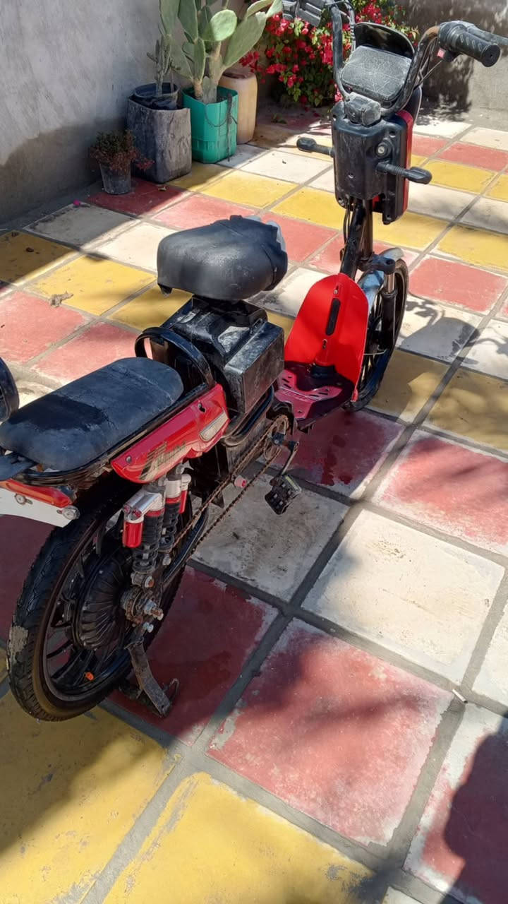 السلام عليكم ورحمة الله وبركاته باسكل شحن للبيع كامل نضيف كلش البطاريات شغاله جدد بس معوز ملف الملف مالته عاطل سعره مناسب 180 او بي مجال المكان النجف لاشرف مشخاب ناحيه القادسيه هاذ راعيه تواصلو وياه مهداوي السيلاوي هاذا رعيه تواصلو وياه


**إذا كنت صاحب هذا الإعلان وتريد حذفه لأي سبب، رجاءا أرسل رسالة إلى الدعم الفني**