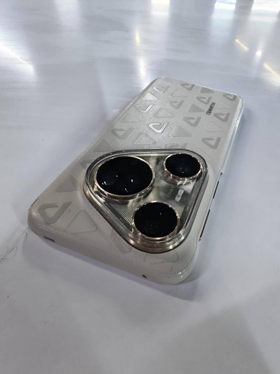 HUAWEI Pura 80 Ultra
مستخدم قليل كلش ملحقاته كامله
512/16
للمراوس او بيع ب١٢٠٠ قفل مكاني شعب ***********
