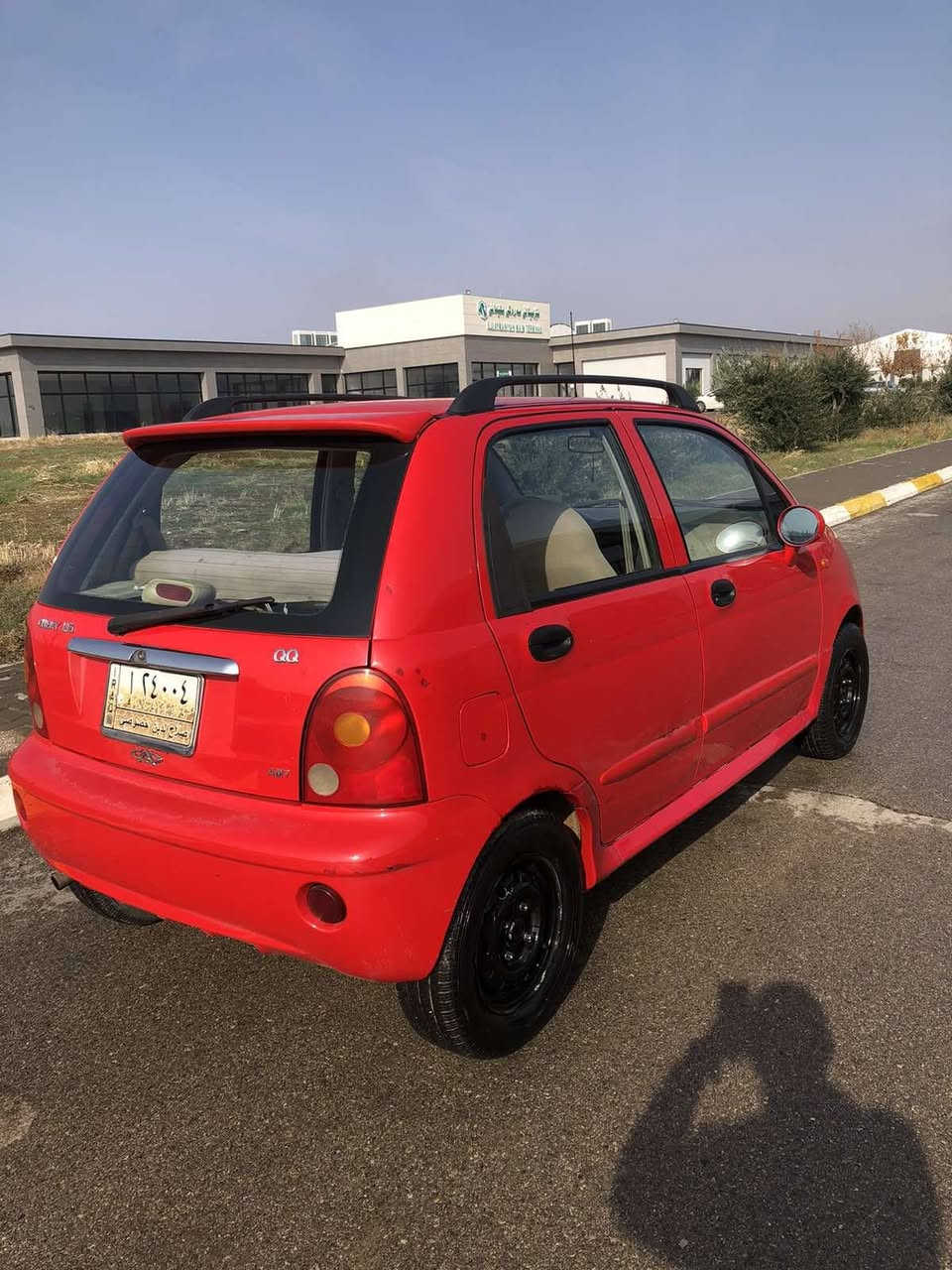 شیری مۆدیل2012 گێڕ عادی سنەوی پلاستیک دەعمو بۆیاخی نیە ته برید ساردوو گەرم عیشە دەکات هیج مەسروفی تیانیە هەموگیانی لەسر دەقەی شەریکە ماوە کارابای کامل مەزبوتە جوارتایەو ویلی لۆکی لەسرە هەموگیانی بەشەرت ئەفرۆشم ماڵی دۆستە سیارە کە زۆرزۆر پاکوخاوێنە سعری 26وەرەقە ژم***********؟؟؟*********** شێون سلێمانی
