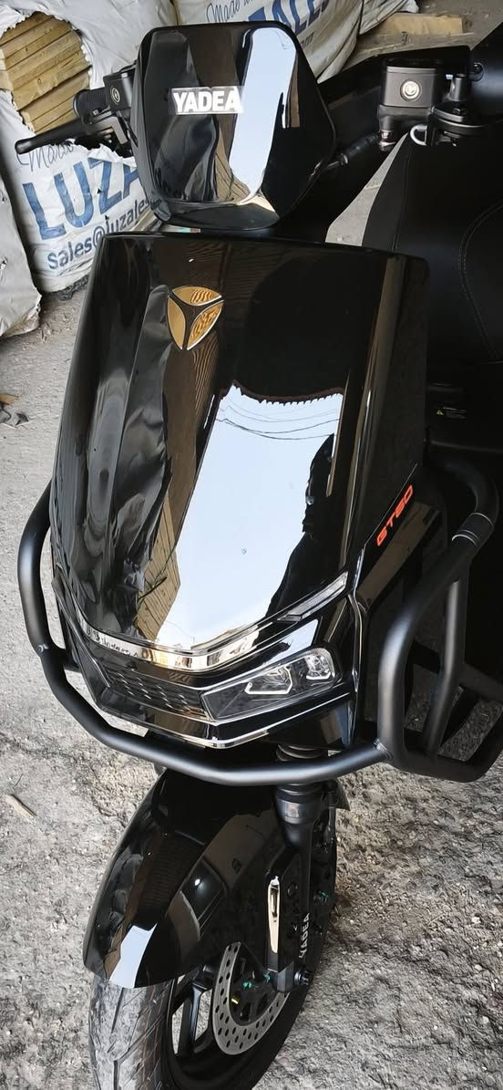 دراجه شحن من ياديا GT60 للبيع مستعمله شهر بيها ضمان سنتين ملف وبطاريه وسنه كهربائيات ***********
