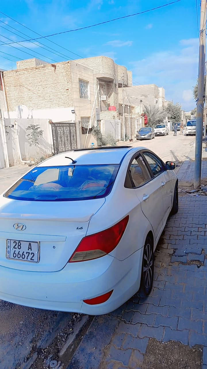 موديل ٢٠١٥ بيها قطعتين بسمي السعر ٨٥ وبيها مجال مكان السيار النجف ***********
