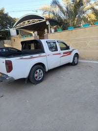 نيفاره البيع موديل 2010 للتوصل الاتصال على رقم 07733882846