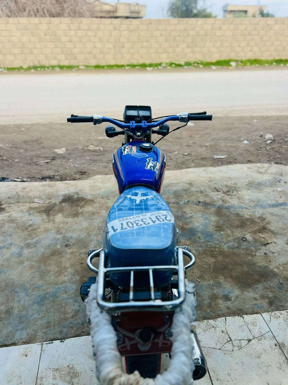 سلام عليكم تايكر موديل 2021محرك شرط ما مفتوح كلشي شغال كهربائيات شغاله السعر 450بي مجال مكاني كياره قريه جحله هاذه رقمي  *********** رجاء رجاء اذا مو شراي لا تسئل وتراسل رجاء
