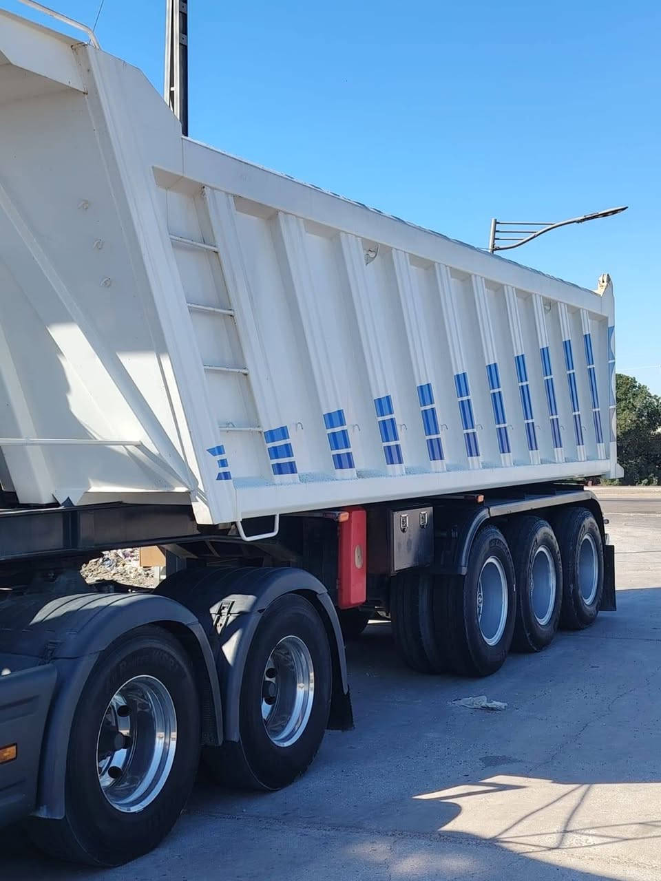 للبيع موديل 25 عبدالله جوهر
***********
