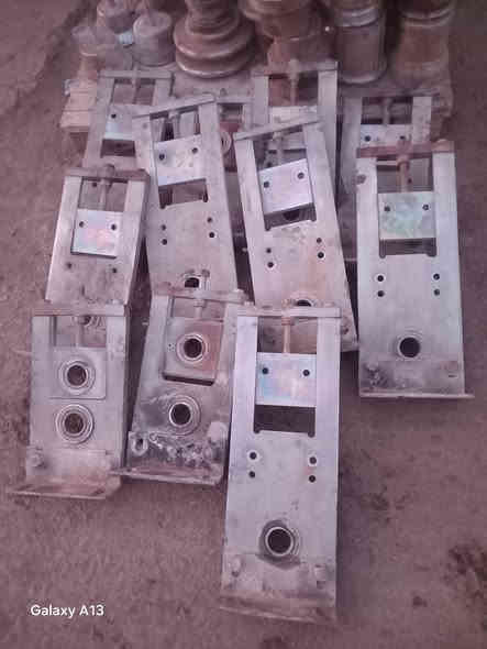 السلام عليكم
يتوفر  لدينا مجموعه من رولات والبوش قياس (٦٥ملم) 

سعر قطعه ٣٠الف 

كذلك يتوفر مجموعه من (اجستن) سعر قطعه ٤٠

للاتصال ***********
