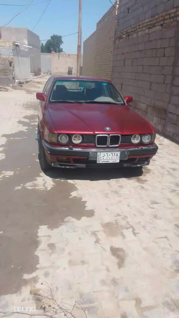 السلام عليكم للبيع بي ام 730 مكينه وقير شرط سياره امبار مشروع وطني مداور مباشر موديل  93 وارد ياباني مكان السماوه شراي بخير ويدلل ويريدها يتصل على الرقم ‏‪***********‬‏
