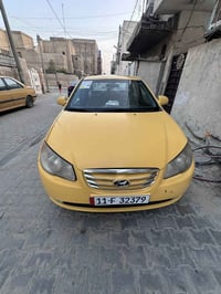 للبيع النتره 2010 السياره بسمي السياره حلوه جاهزه السياره ممشتغله تكسي...