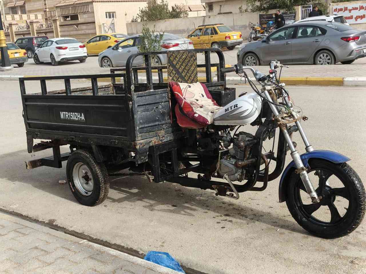 سلام عليكم شباب ستوته للبيع امتيار ادوات مكفوله من بوكه ظفيره جديده باتري جديد نكره سلف تخم تايرات جديد شاصي بي  صفحه وحده ركبه وملحوم بالسعر (450) العنوان الرميثة رقم الهاتف
***********
